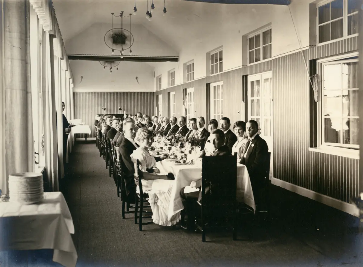 AB Stockholms Glödlampfabriks 10-årsjubileum i Saltsjöbadens restaurang, 1916.