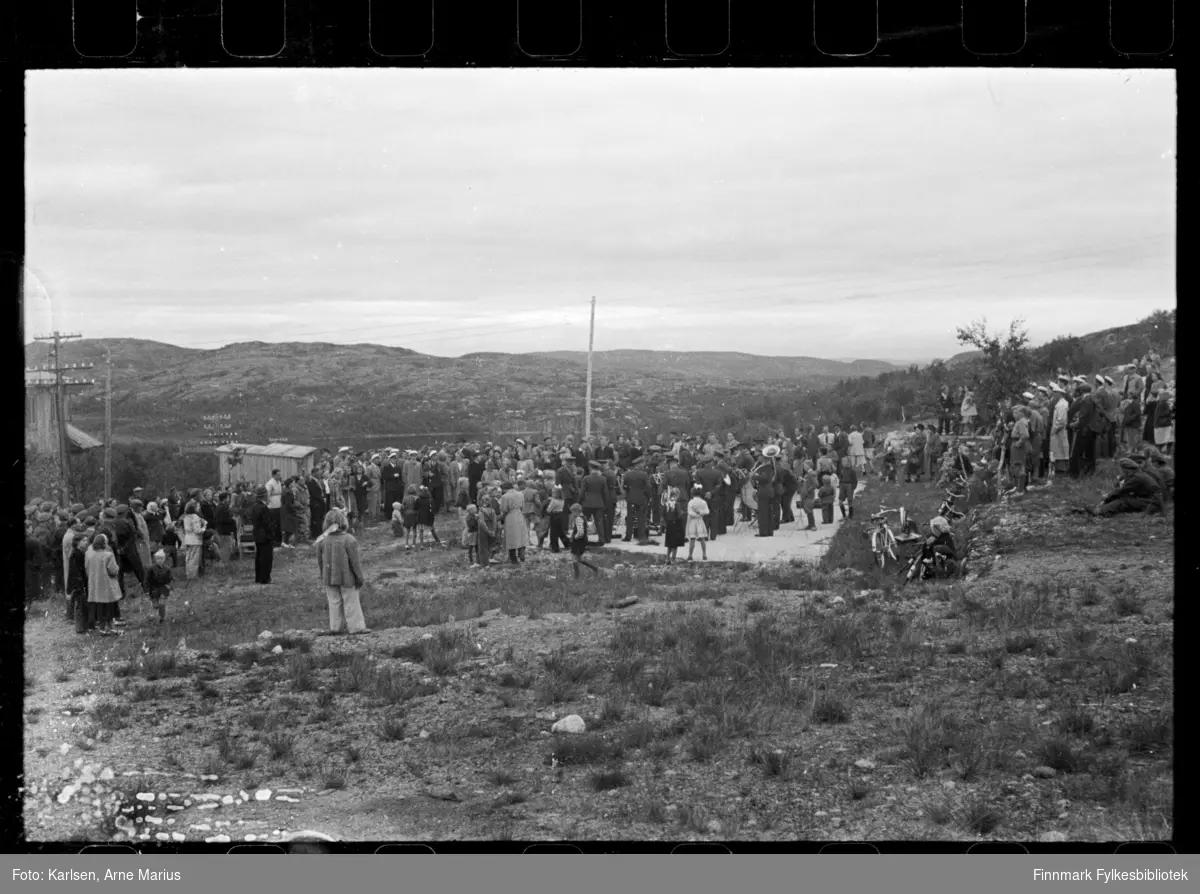 Klubbhuset til Kirkenes idrettsforening på 17.mai 1948 