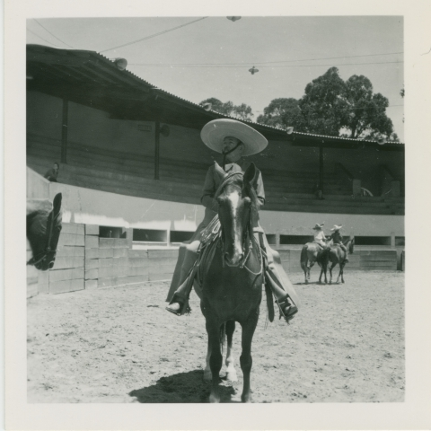 Mann med Sombrero til hest. Ridestevne, La Tapatia.