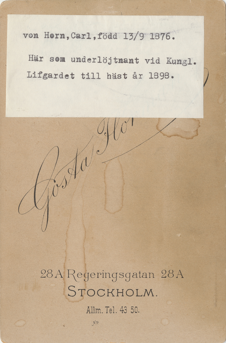 Porträtt av Carl von Horn, underlöjtnant vid Livgardet till häst K 1.