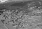 Flygfoto över Bergkarlås, Mora kommun, år 1950.