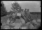 Gruppfoto av deltagare i utgrävningen, Simtuna, Uppland, Ulleråker nr 1.