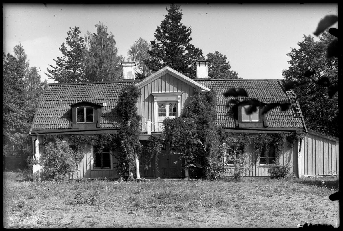 Mangårdsbyggnad, Uppåker.