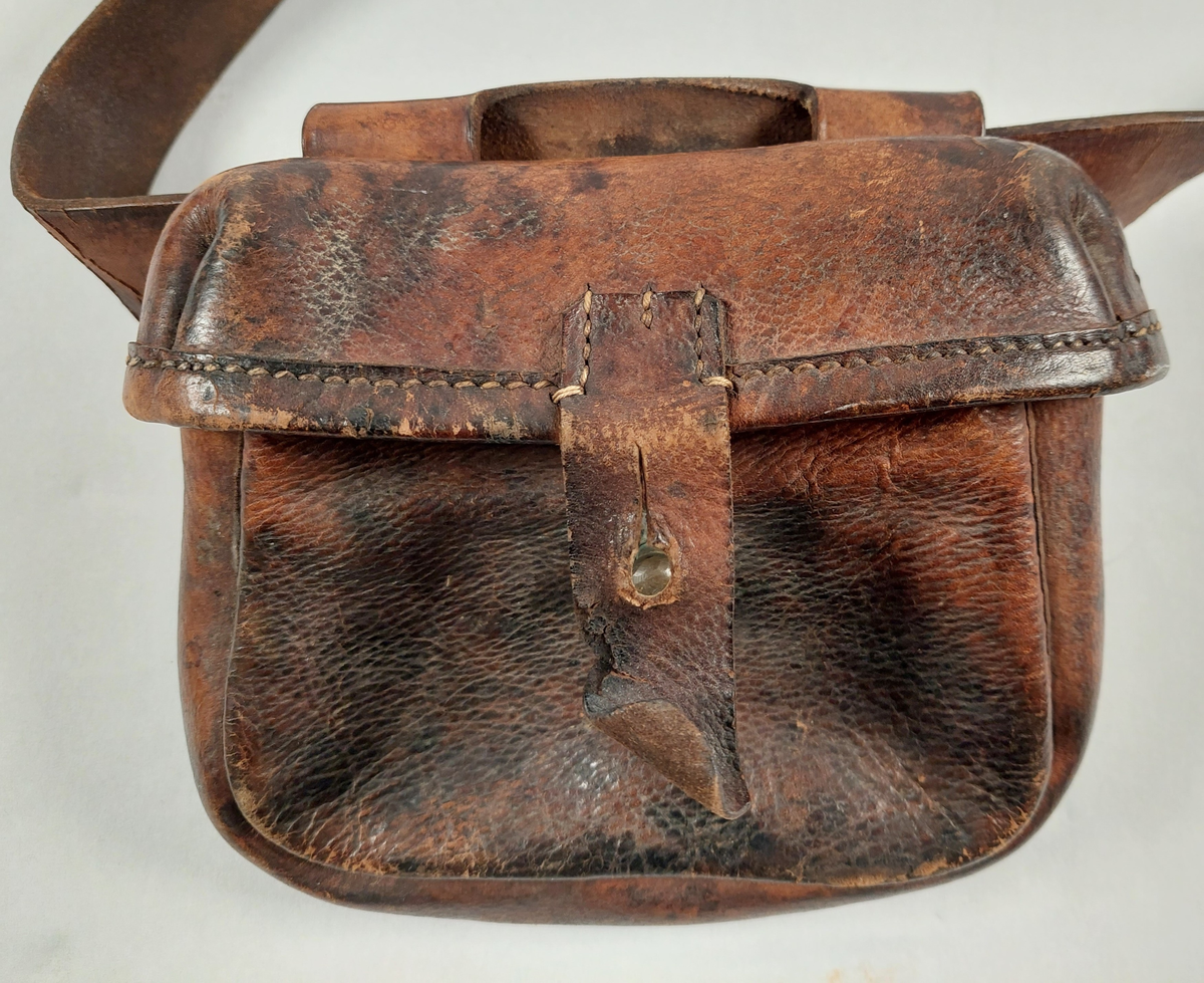 Læretui med bærerem 