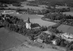 Flygfoto över By kyrkby, Avesta 1953.