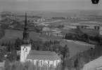 Flygfoto över St. Tuna kyrka, Borlänge 1935-1937.