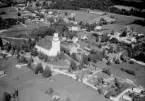 Flygfoto över Boda Kyrkby, Dalarna 1966.