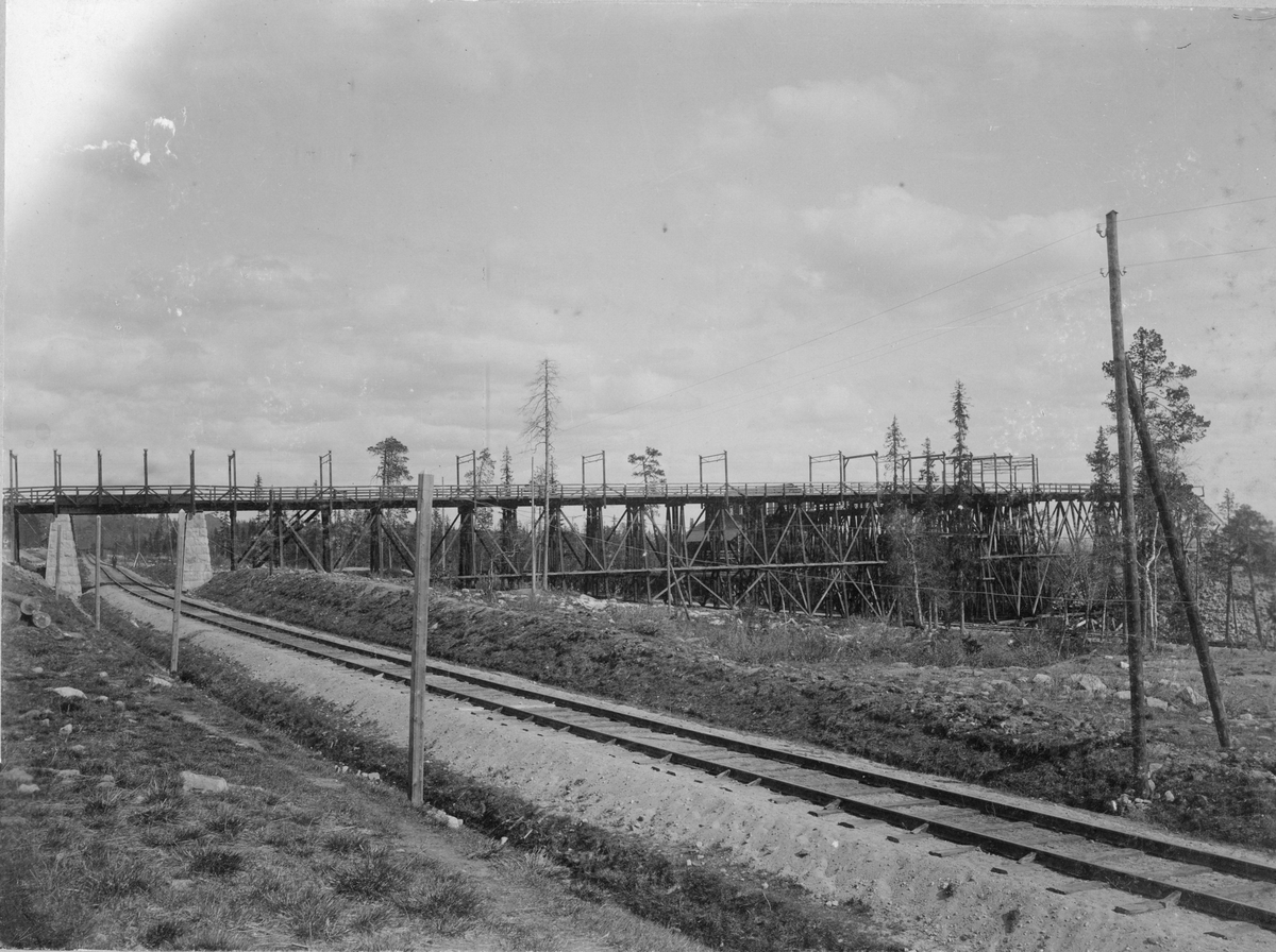 Viadukten och Gällivarespåret (Gellivarespåret) Malmberget, Gällivare.