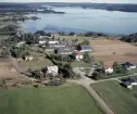 Flygfoto över Folkärna, Sjöviks folkhögskola 1967.