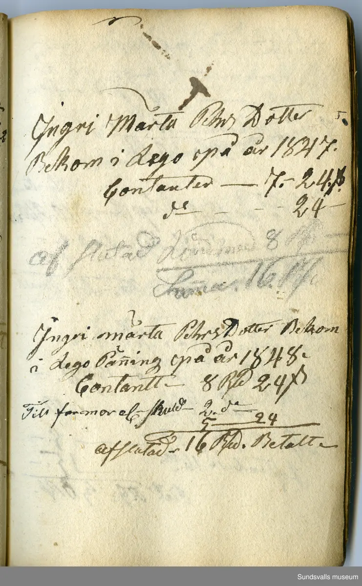 Dagbok. Anders Modée (1732-1800)

Anders Modée föddes i Stockholm. Han gjorde militär karriär och avslutade som kapten 1768. 
Anders Modée bosatte sig i Sundsvall där han arbetade som bränneriinspektor och förvaltare. Han avled i Tuna (Y).
Anteckningarna är bland annat från hans tjänstgöring i det pommerska kriget (1758–1760). I slutet av boken finns anteckningar från 1834–1840, av okänd hand.

Se länkad fil för komplett dagbok
