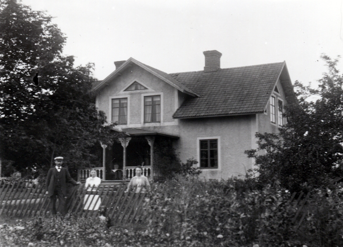 Johan Oskar Franssons hem i Össebo. Huset byggdes 1898.