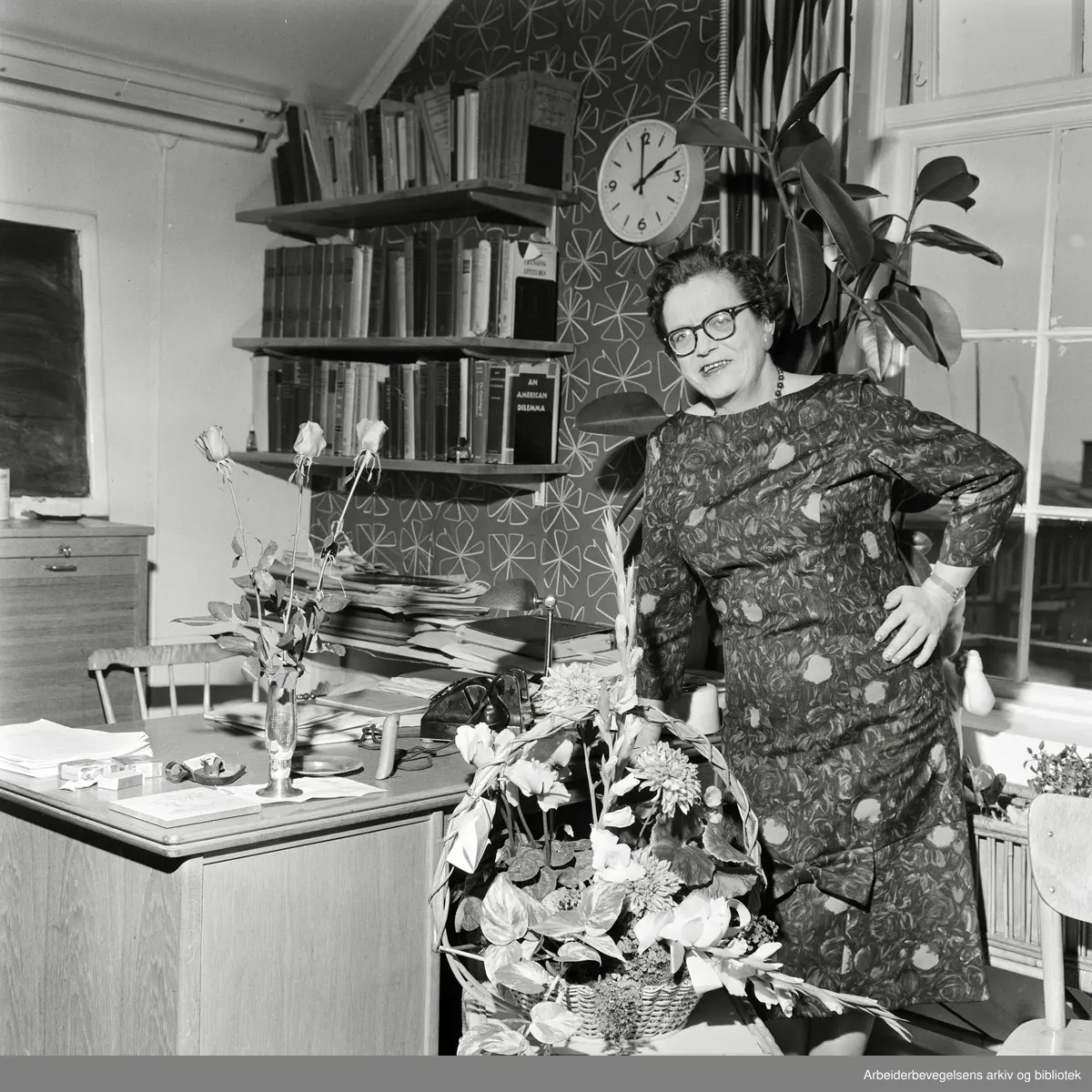 Nic Waal (1905-1960). Psykiater, skribent og barnelege. 1958.