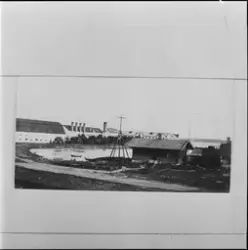 Vy från kungshall med Lotsstugan.