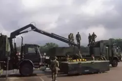 1. Kustrobotbatteriet under grundutbildning 1995. Lastning a