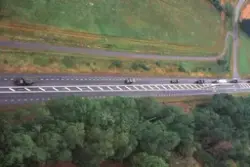 1. Kustrobotbatteriet under marsch, flygfotograferat under g