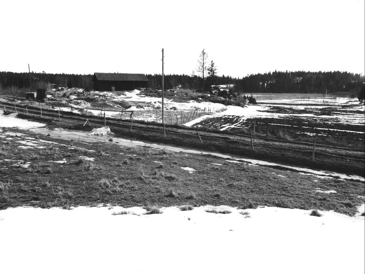 Gravfältet S om Södra Nånö; från N.