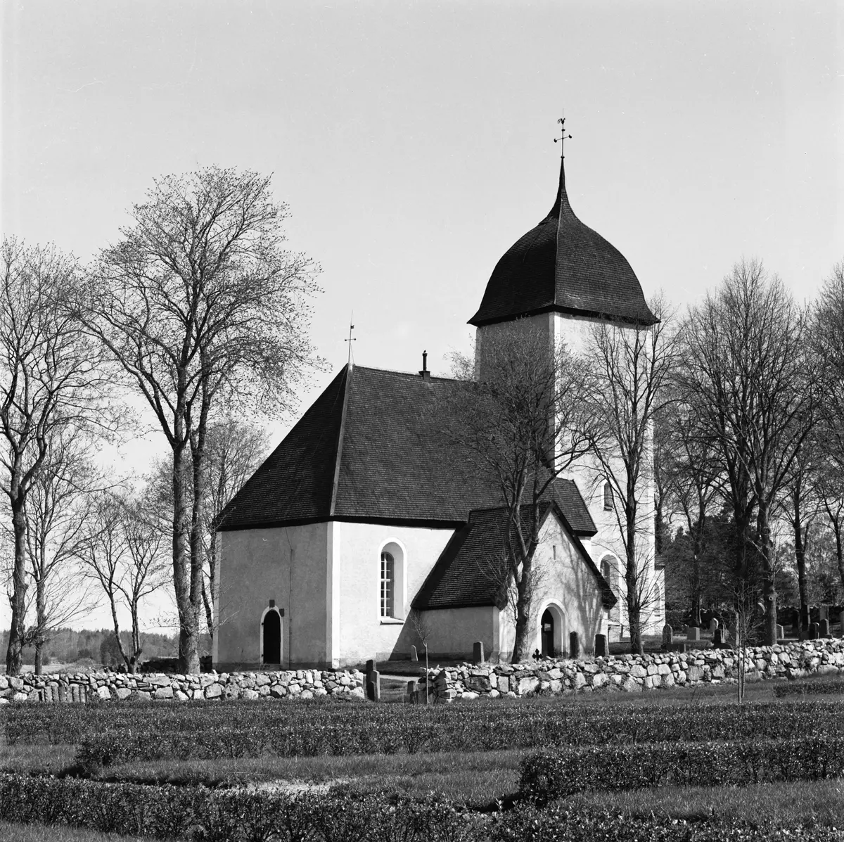 Husby-Ärlinghundra kyrka.