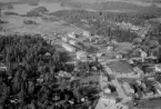 Flygfoto över Långshyttan, Hedemora 1958.