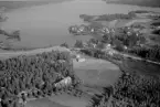 Flygfoto över Långshyttan, Hedemora 1958.