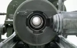 15,5 cm haubits F, mekanismen öppen. Detaljbild.