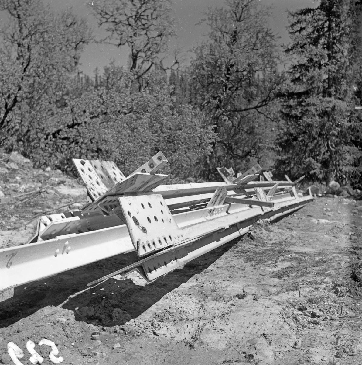 Bildet viser 20 bilder fra åpningen av Skirvedalsveien

Fotosamling etter Øystein O. Jonsjords (1895-1968), Tinn.