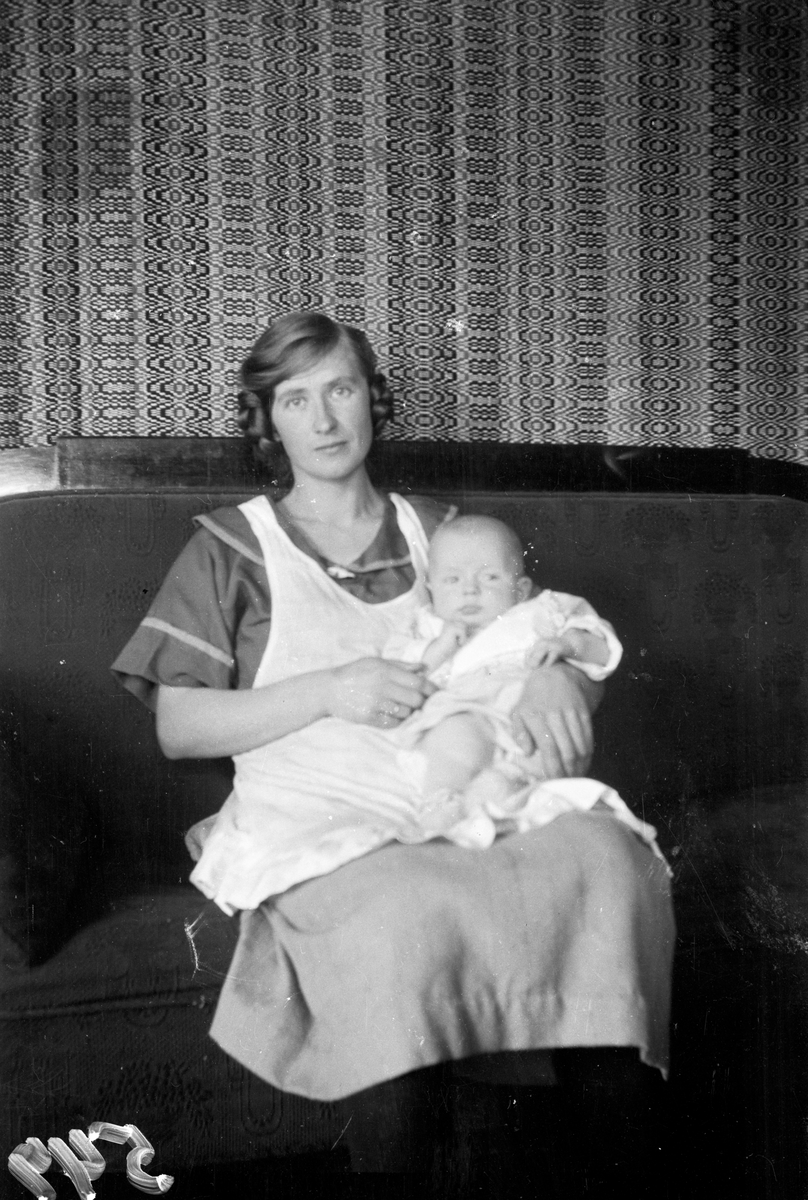 En samling bilder av familien Jonsjord

Fotosamling etter Øystein O. Jonsjords (1895-1968), Tinn.