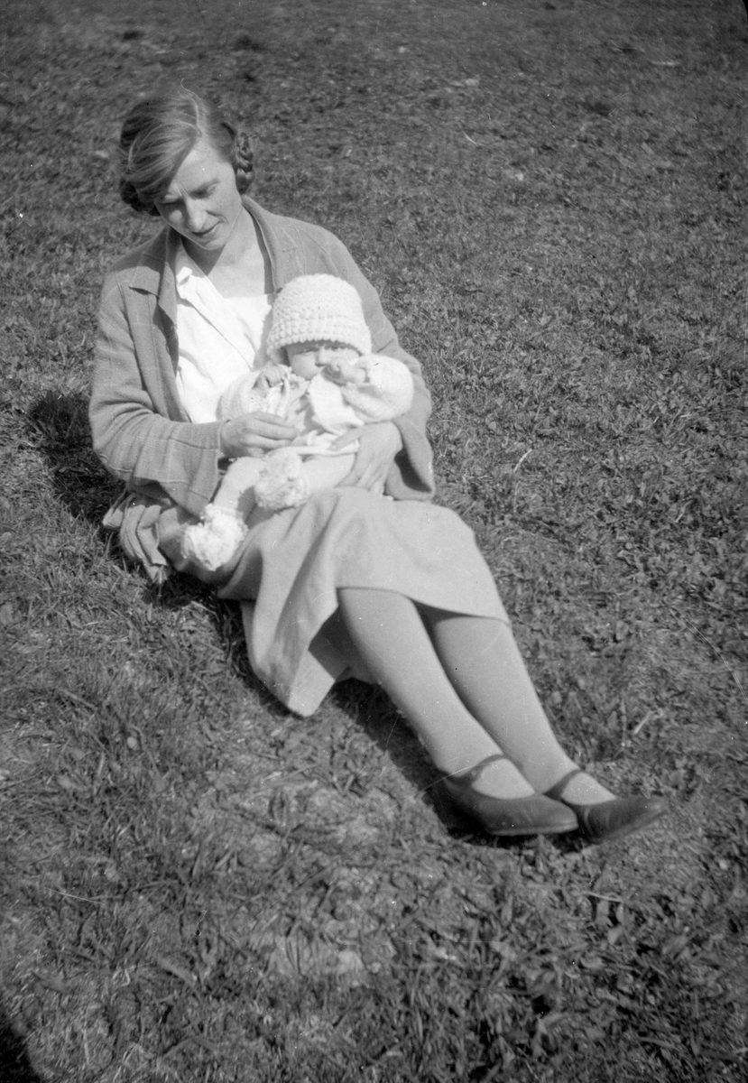 En samling bilder av familien Jonsjord

Fotosamling etter Øystein O. Jonsjords (1895-1968), Tinn.