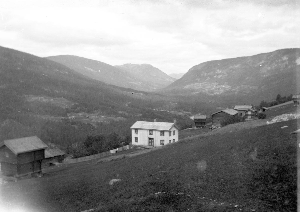 En samling bilder av familien Jonsjord

Fotosamling etter Øystein O. Jonsjords (1895-1968), Tinn.