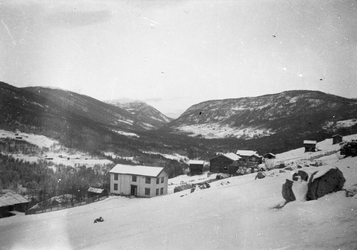 En samling bilder av familien Jonsjord

Fotosamling etter Øystein O. Jonsjords (1895-1968), Tinn.