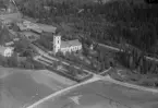 Flygfoto över Lima kyrka.