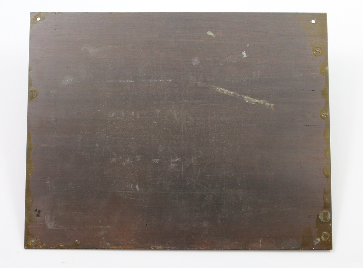 Skilt som informerer om åpningstider.