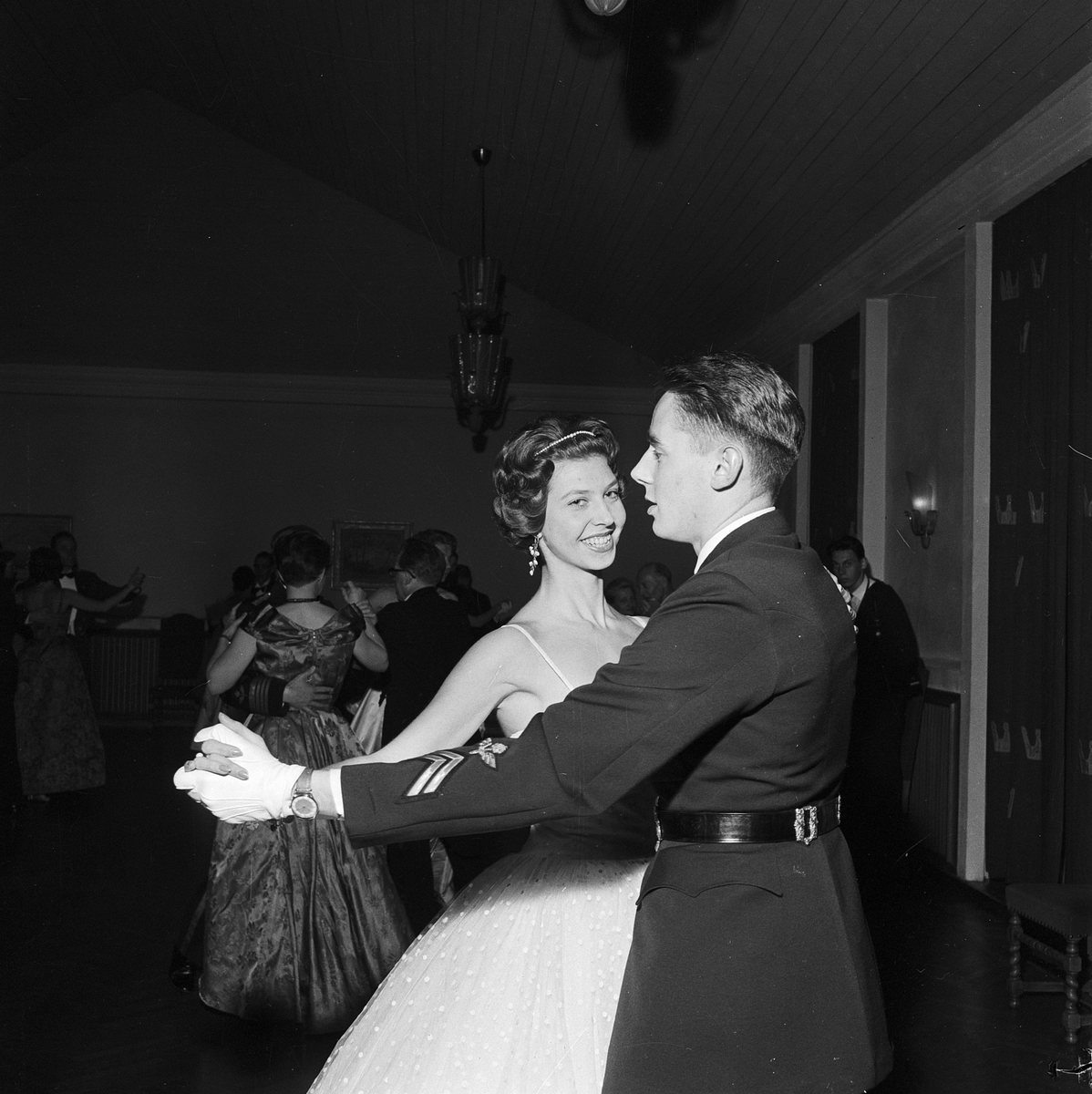 Flygare, F 16, kadettbal på Ärna med prinsessan Désirée som hedersgäst, Uppsala 1959