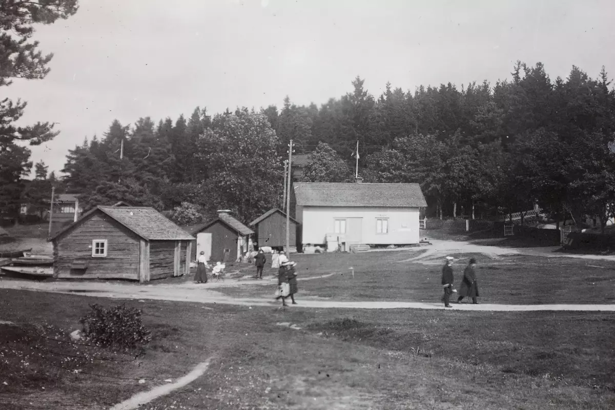 Hus vid hamnen
