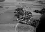 Flygfoto över Kyrkbyn, St. Skedvi, Säter 1958.