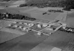 Flygfoto över Kyrkbyn, St. Skedvi, Säter 1958.