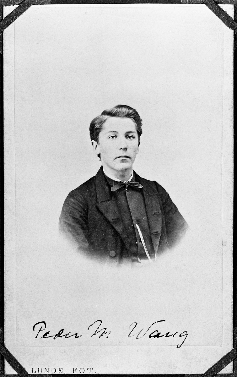 Portrett av Peder M. Wang.