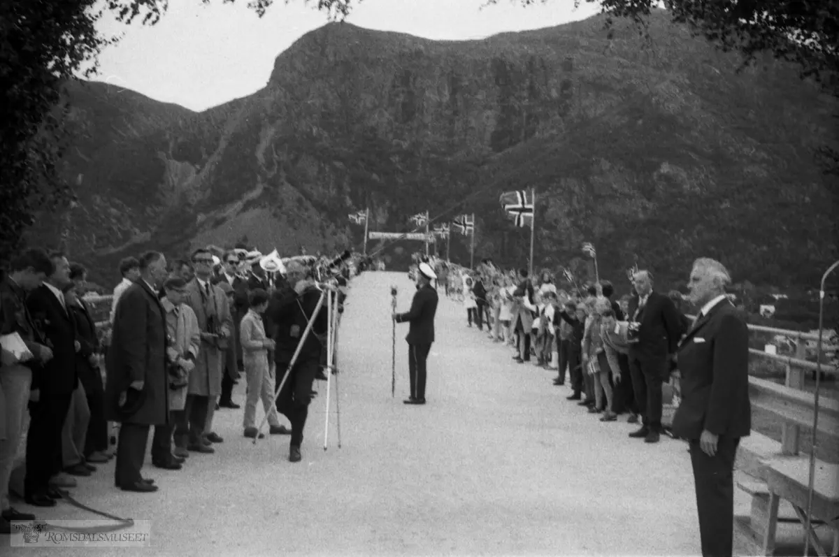 "Juni 1969"."Midsund bru" .Åpning av Midsund bru 28.06.1969.