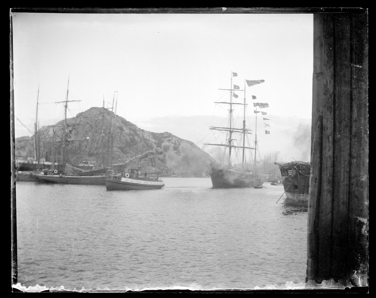 Seilskip og dampskip i Egersund havn