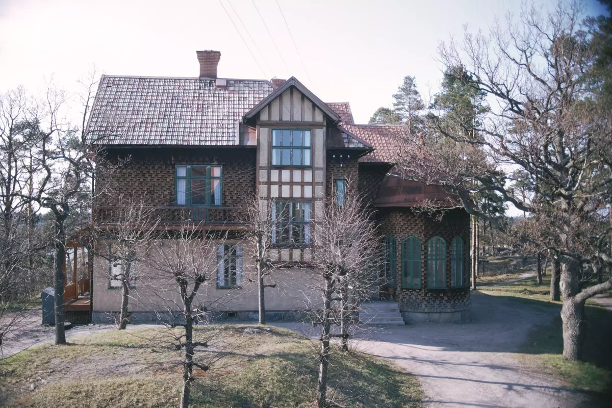 Vår gård. "Bikupan".