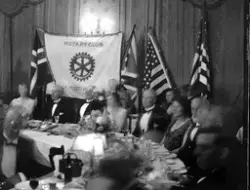 Prot: Rotary Amundsen dekorer