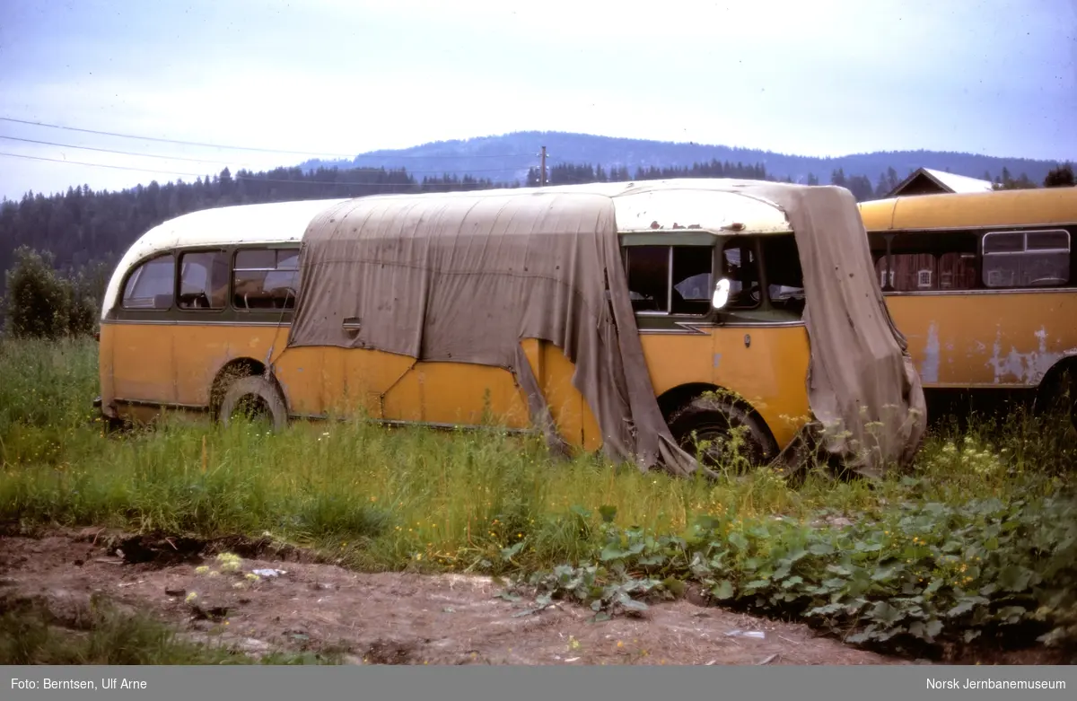 Utrangert rutebil med karosseri fra Sverre Munch og chassis fra Guy Arab. Sist tilhørende Modumsrutene og med kjennemerke A-15082