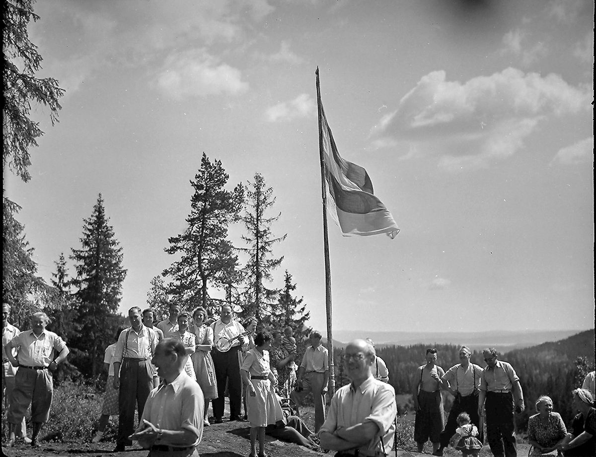 "Prot: protokoll finnes ikke
Register: ""Foreningen Oslo"" hytte Solihøg 7/6-49"