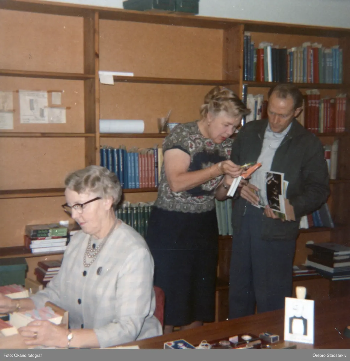 I arbetsrummet på stadsbiblioteket

Anna, Gerd, Eric