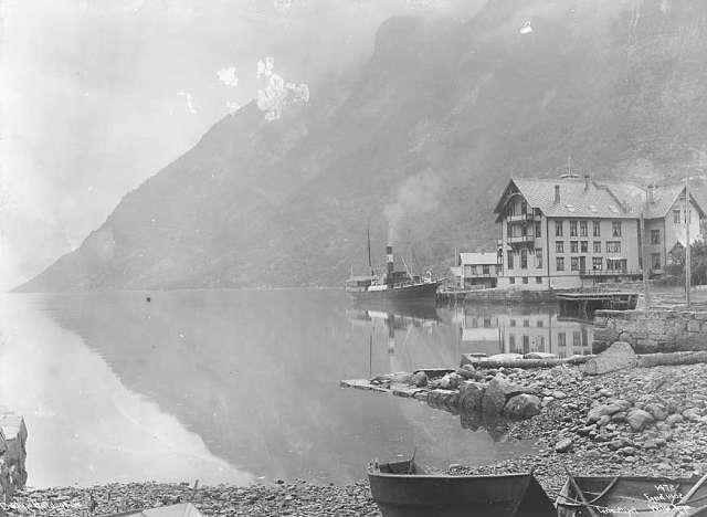 Prot: Hardanger - Dampskibsbryggen Odda 17. Juli 1902