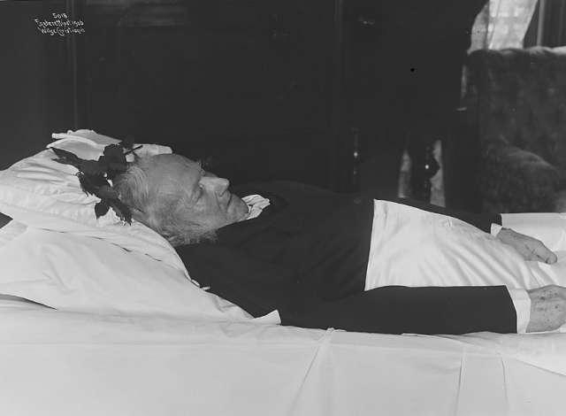 Prot: Henrik Ibsens Lig død 23/5-06 25/5 1906