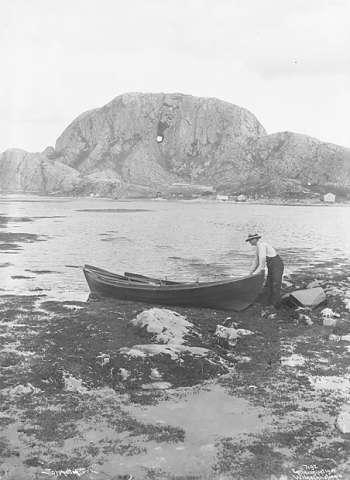 Prot: Torghatten fra Øerne 1907