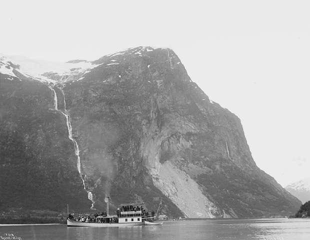 Prot: Loenvann med Lodølen 1907