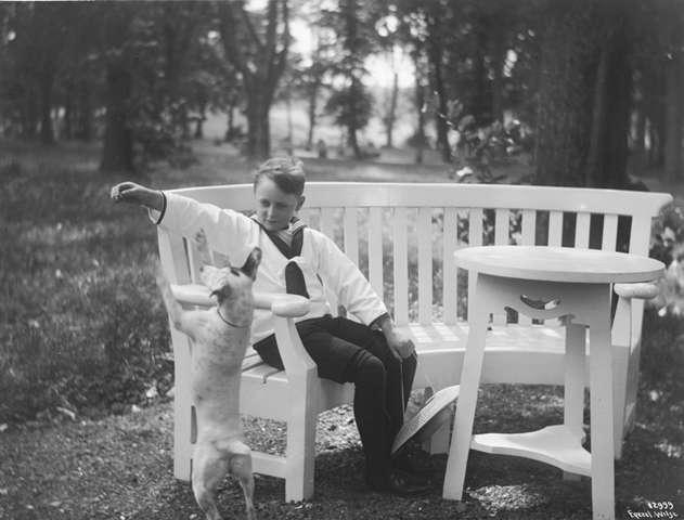 Prot: (feil i protokollen) 1/7
Konv: Kronprinsen legende med Hund