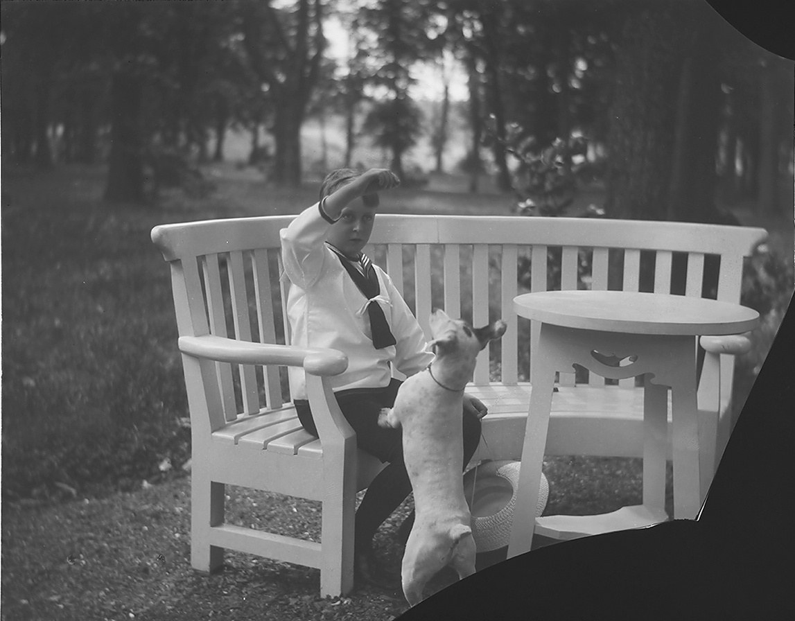 Prot: Kronprinsen legende med Hund 1/7