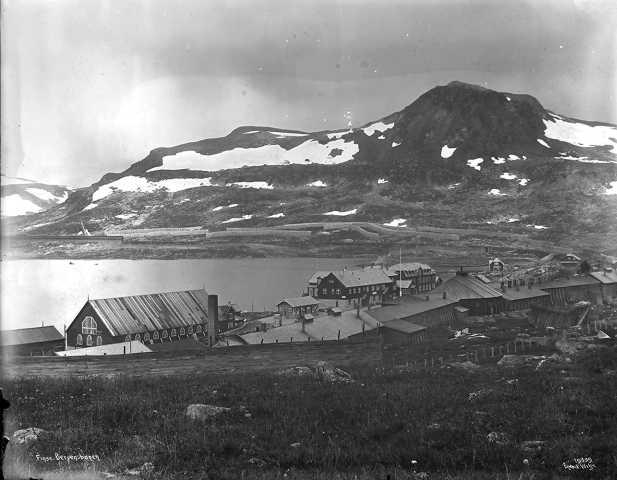 Prot: Finse hotel station og skøitehal 1/8